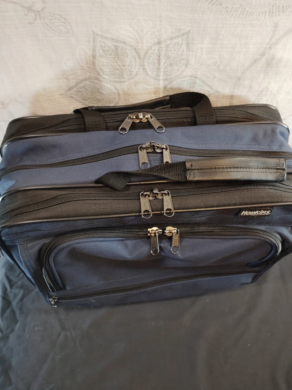 Hopkins Navy Travel /Weekend/Carry On Bag